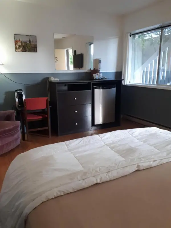Falcon Nest Motel Main image